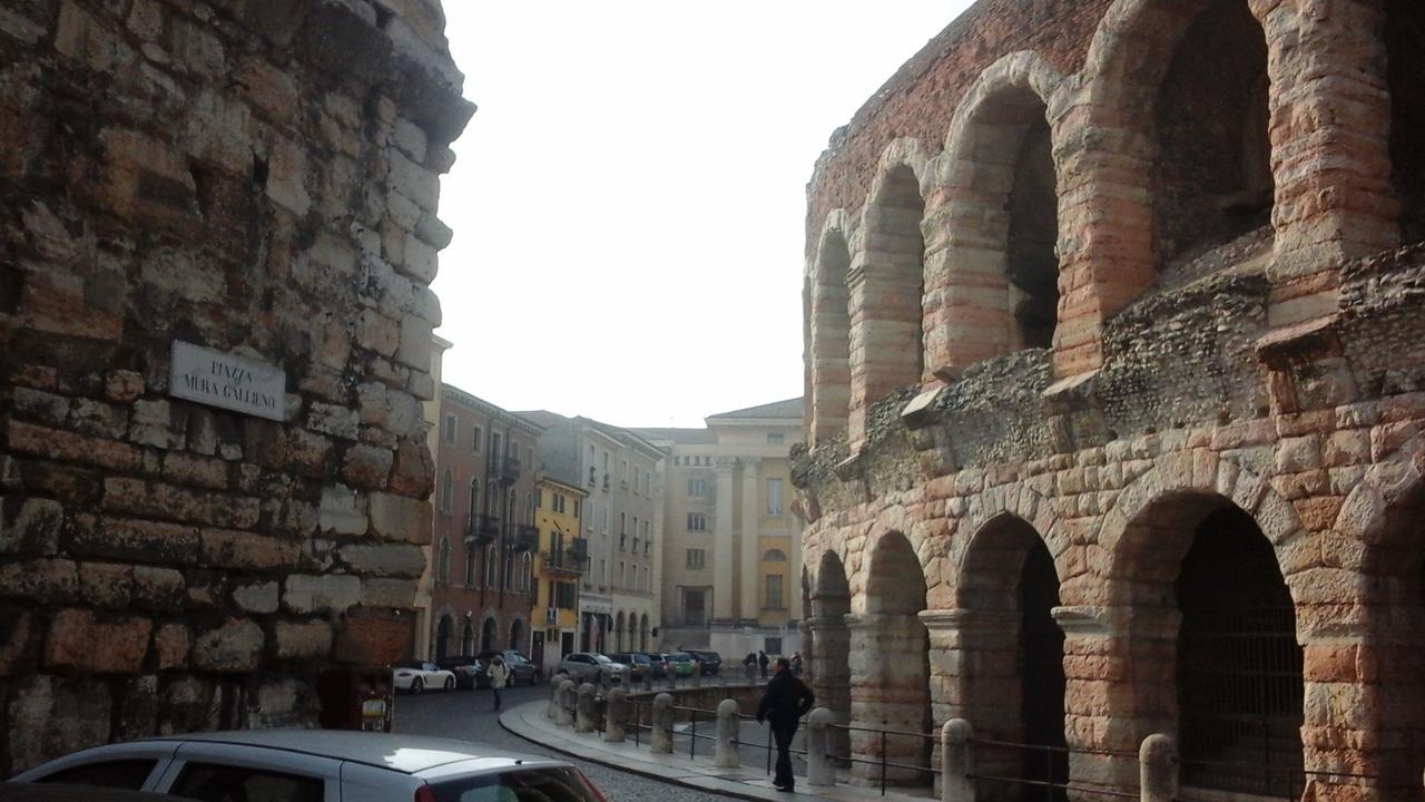 Arena Luxury Suite Verona Esterno foto