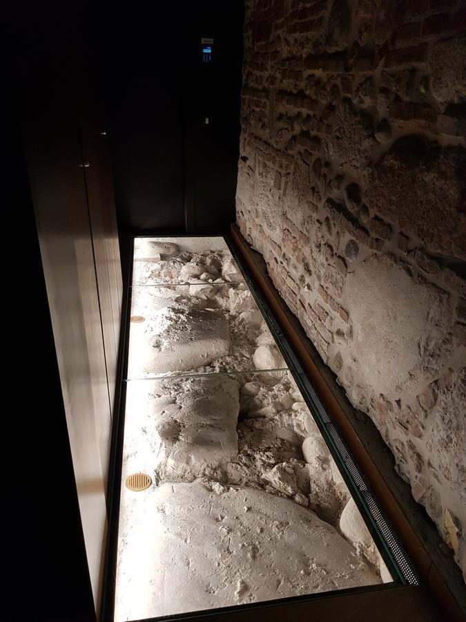 Arena Luxury Suite Verona Esterno foto