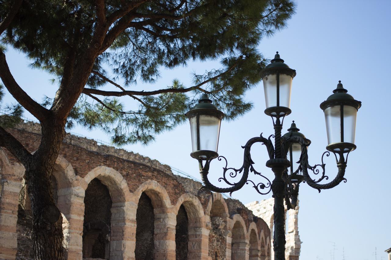 Arena Luxury Suite Verona Esterno foto