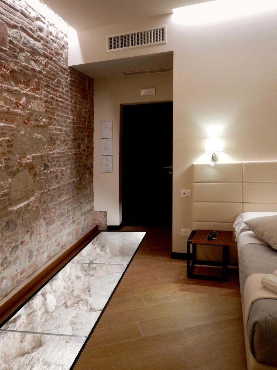 Arena Luxury Suite Verona Esterno foto
