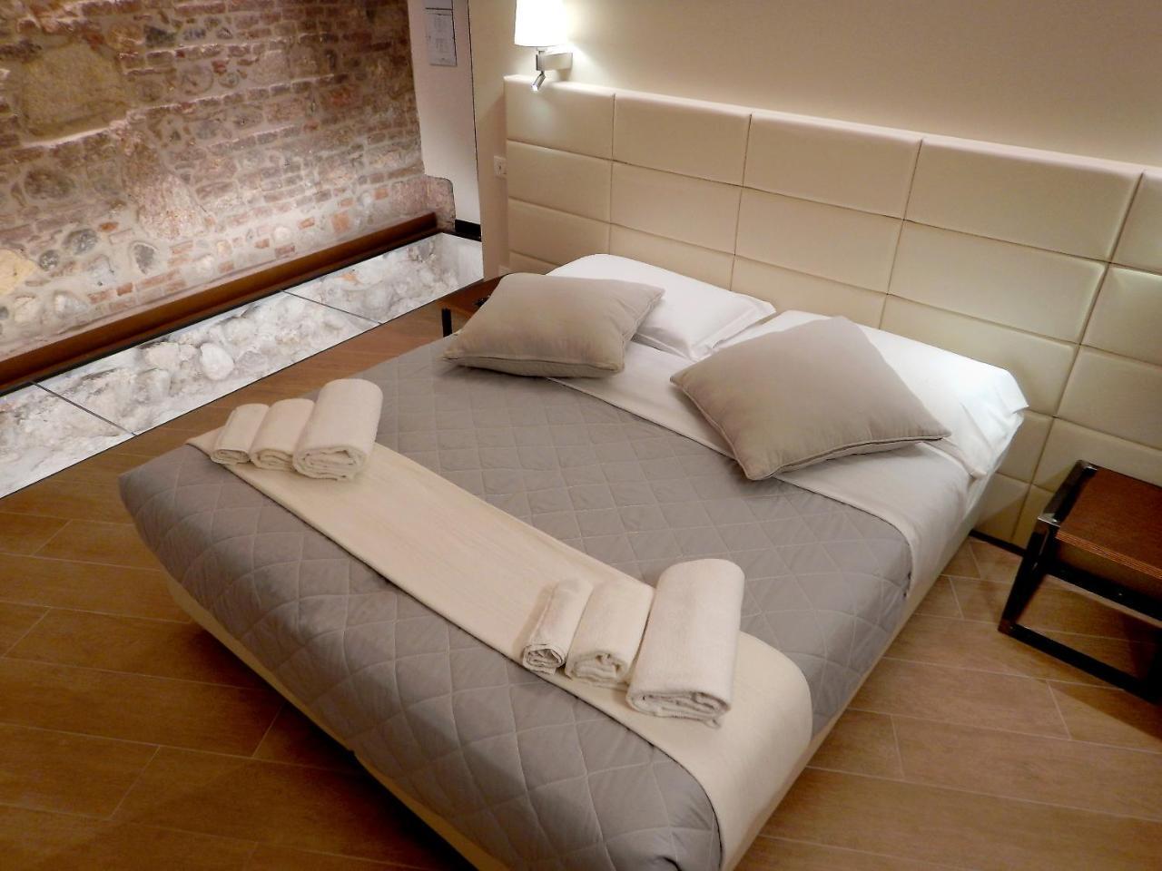 Arena Luxury Suite Verona Esterno foto
