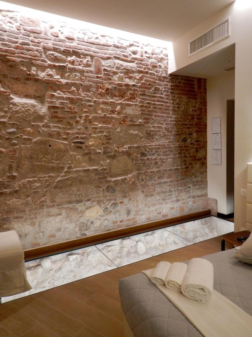 Arena Luxury Suite Verona Esterno foto