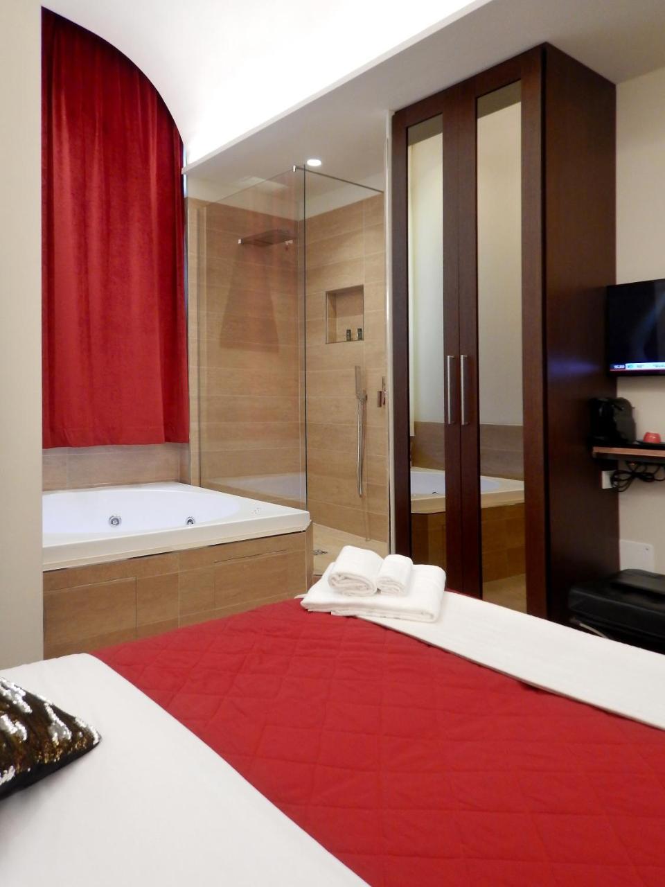 Arena Luxury Suite Verona Esterno foto